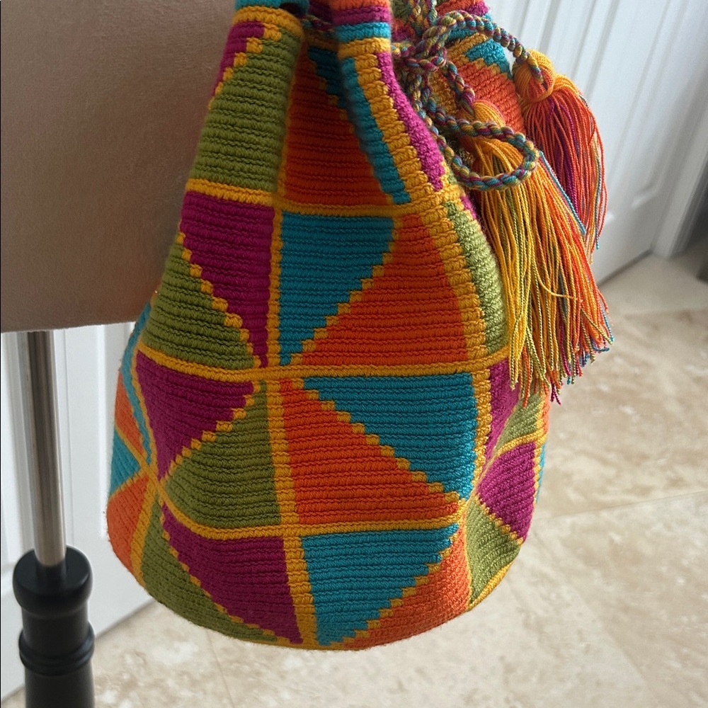 Bohemian Wayuu tribe handmade Bucket Shoulder Crossbody Bag. Multicolor - Picture 5 of 7